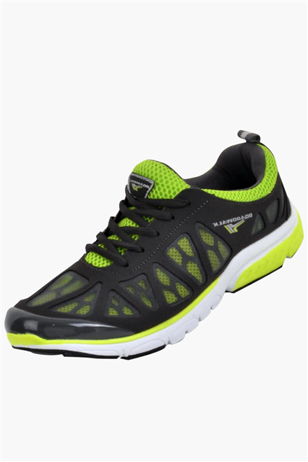 sports shoes online